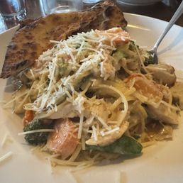 Pasta Primavera with chicken & veggies.