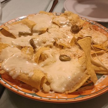 Cueva Maya - Nachos con Jalapeno e formaggio - Tex-Mex Near Me - Milan, Michigan
