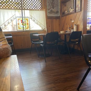 Omelet House - Ambience - Breakfast & Brunch Near Me - Las Vegas, Nevada
