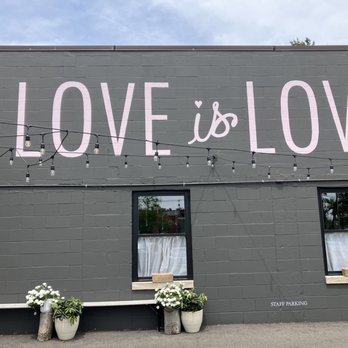 Birdie Books - Bookstores Near Me - Westerville, Ohio