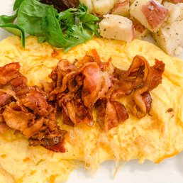 Bacon&Cheddar Cheese Omelet Bacon&Cheddar Cheese Omelet