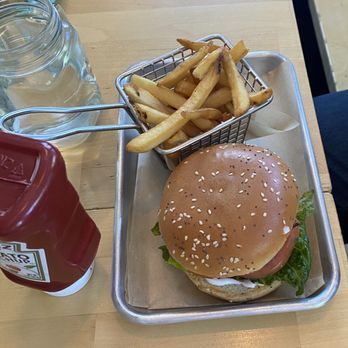 The Hidden Chickpea - BALT with fries (the bun and fries were so good!!) - Vegetarian Near Me - Madison, New Jersey