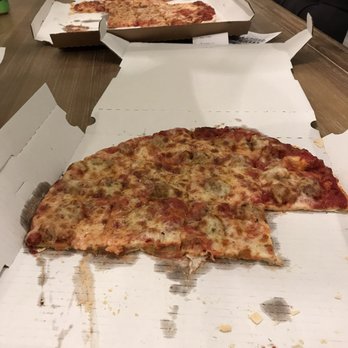 L & F Pizza - Pizza Near Me - Westmont, Illinois