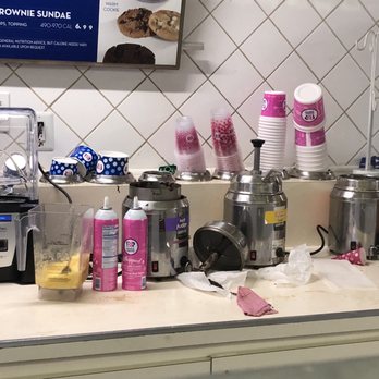 Baskin Robbins - Ice Cream & Frozen Yogurt Near Me - San Leandro, California Baskin Robbins - Ice Cream & Frozen Yogurt Near Me - San Leandro, California