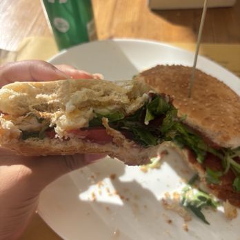 Old School Cafe - Old School Chicken Sandwich - Cafes Near Me - Riomaggiore, SP