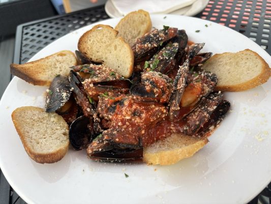 Sonny's Italian Kitchen & Pizzeria by null