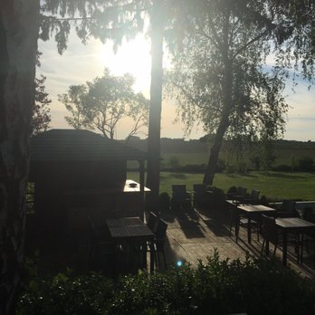 L'Eau Rouge - Bar à cocktail à l'extérieur - Belgian Near Me - Lasne, WBR