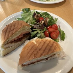 Bistro 22