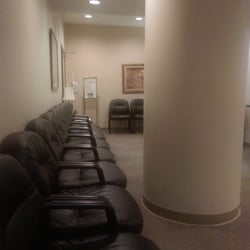 Descanso Family Practice - Should i be worrued? An empty doctors office!!