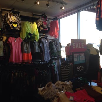 Rue 21 - Department Stores Near Me - El Paso, Texas