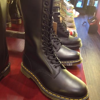 Martens Georgetown - Shoe Stores Near Me - Washington, DC, District of Columbia
