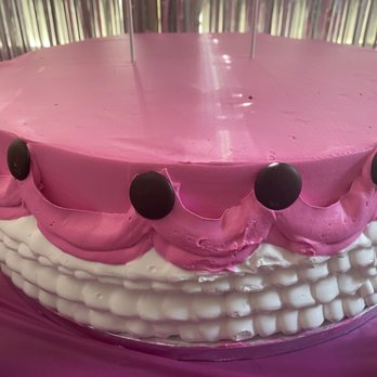Cardenas Markets - Another example of the cake I purchased and am not happy about. - Meat Shops Near Me - Cathedral City, California