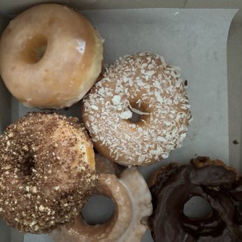 Daily Donuts - Donuts Near Me - San Dimas, California