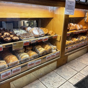 Avon Bakery & Deli - Bagels - Bakeries Near Me - Avon, Colorado Avon Bakery & Deli - Bagels - Bakeries Near Me - Avon, Colorado