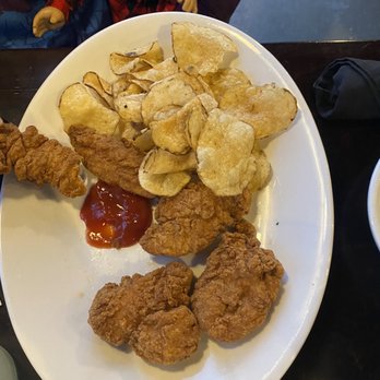 Barrel Back Restaurant - Kids chicken tenders - New American Near Me - Walloon Lake, Michigan