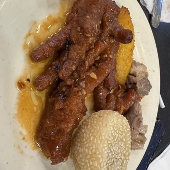 FuJi Buffet & Grill - Delicious and well made. Wonderful service. - Buffets Near Me - Glendale, California