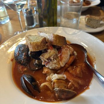 Scoma's Restaurant - Lazy man's cioppino - Seafood Near Me - San Francisco, California Scoma's Restaurant - Lazy man's cioppino - Seafood Near Me - San Francisco, California