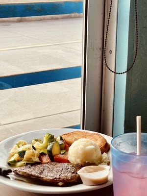 Scotty's on the Strand by null