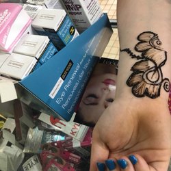 Henna tattoos