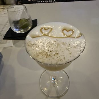 The Barrel - Honey pot - Cocktail Bars Near Me - Bartonville, Texas