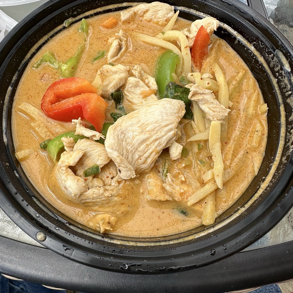 Zaep Zaep - Red Curry Chicken - Thai Near Me - Roanoke, Texas Zaep Zaep - Red Curry Chicken - Thai Near Me - Roanoke, Texas