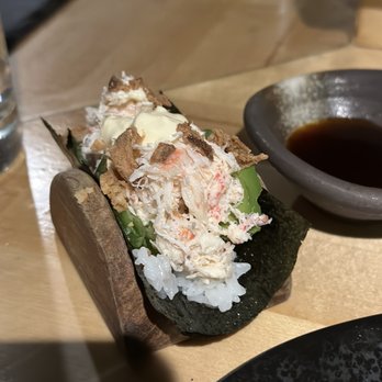 Sugo Hand Roll Bar - Snow crab roll - Sushi Bars Near Me - Seattle, Washington