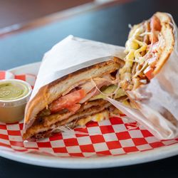 Tavial Grill - Torta Sandwich