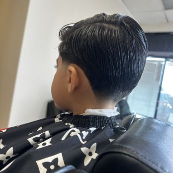 Fades & Blades - Taper fade by Vianey - Barbers Near Me - Montebello, California Fades & Blades - Taper fade by Vianey - Barbers Near Me - Montebello, California
