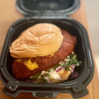 Dave's Hot Chicken - Slider - Chicken Shop Near Me - Oxnard, California Dave's Hot Chicken - Slider - Chicken Shop Near Me - Oxnard, California
