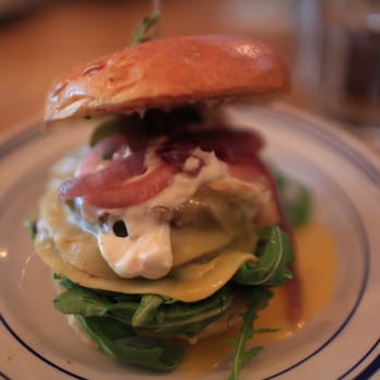 Duke's Grocery - Proper burger - Pubs Near Me - Washington, DC, District of Columbia Duke's Grocery - Proper burger - Pubs Near Me - Washington, DC, District of Columbia