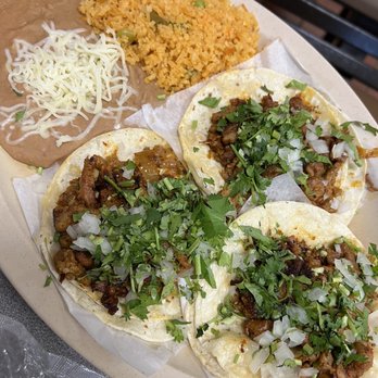 Taqueria Los Comales 3 - Al pastor taco dinner - Mexican Near Me - Chicago, Illinois Taqueria Los Comales 3 - Al pastor taco dinner - Mexican Near Me - Chicago, Illinois