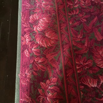 Iolani Palace - Another beautiful rug. I understand now why we have to wear booties. - Museums Near Me - Honolulu, Hawaii