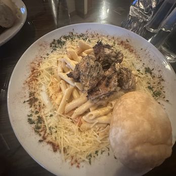 Beau Vines Steakhouse - Chef's Pasta with chicken - Steakhouses Near Me - Ruston, Louisiana Beau Vines Steakhouse - Chef's Pasta with chicken - Steakhouses Near Me - Ruston, Louisiana
