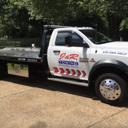 J & R Towing
