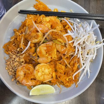 Venice Noodles - Shrimp Pad Thai - Noodles Near Me - Los Angeles, California Venice Noodles - Shrimp Pad Thai - Noodles Near Me - Los Angeles, California