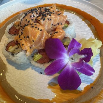 Kyushu Sushi - Fireball Salmon Roll - Sushi Bars Near Me - Pasadena, California Kyushu Sushi - Fireball Salmon Roll - Sushi Bars Near Me - Pasadena, California