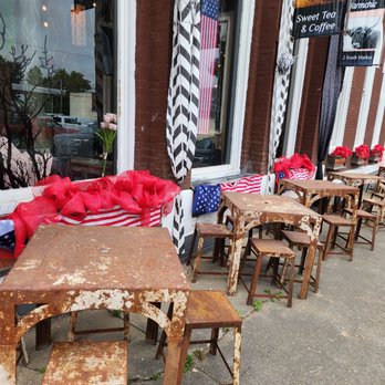 Urban Farmchic - Outdoor seating - Women's Clothing Near Me - Rockville, Indiana Urban Farmchic - Outdoor seating - Women's Clothing Near Me - Rockville, Indiana