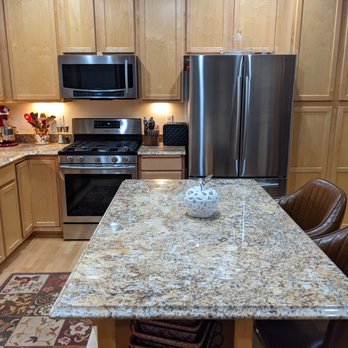 Hansen's Custom Countertop Services - Kitchen Eating Table - Countertop Installation Near Me - Brooklyn Park, Minnesota Hansen's Custom Countertop Services - Kitchen Eating Table - Countertop Installation Near Me - Brooklyn Park, Minnesota