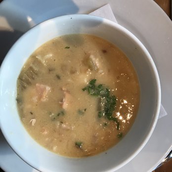 Out of the Blue - Some of the finest seafood chowder we've eaten, and we're addicts - Seafood Near Me - Dingle, Kentucky