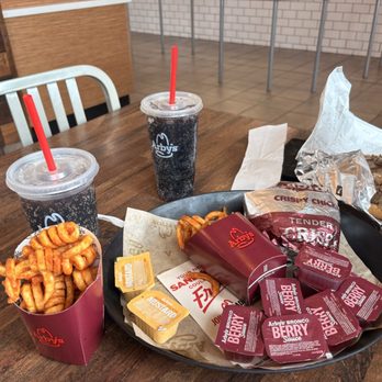 Arby's - Crispy Chicken Sandwich & Angus cheesesteak - Fast Food Near Me - Lexington, Nebraska