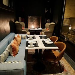 Café-Bar Artefact - Cozy fireplace vibes inside