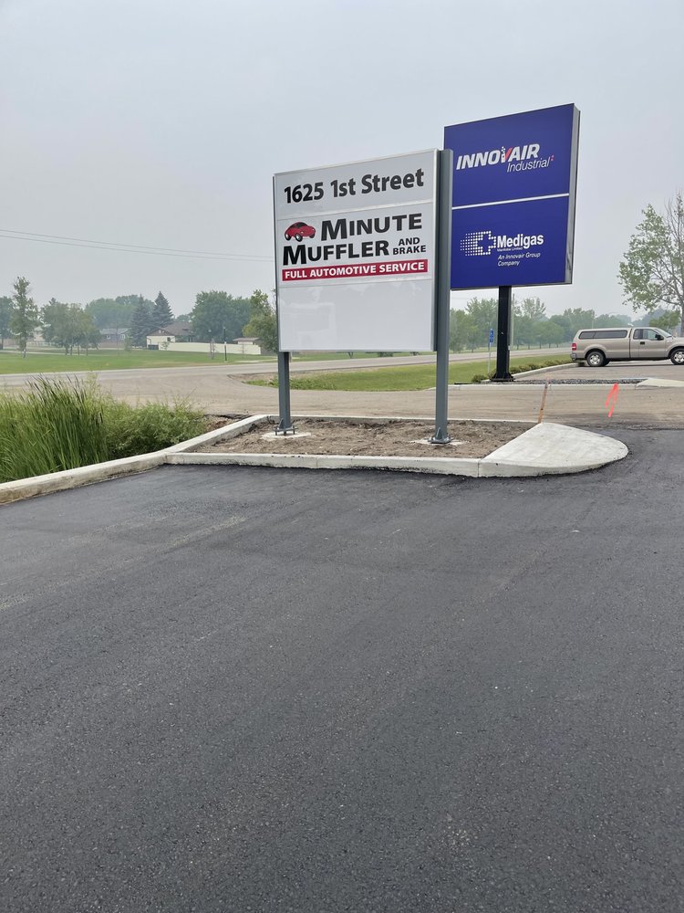 MINUTE MUFFLER & BRAKE Updated September 2024 Request a Quote