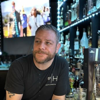Public House - Cocktail Bars Near Me - Dahlonega, Georgia Public House - Cocktail Bars Near Me - Dahlonega, Georgia
