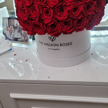 The Million Roses - As you see the petals fallout everyday. - Flowers & Gifts Near Me - Vernon, California