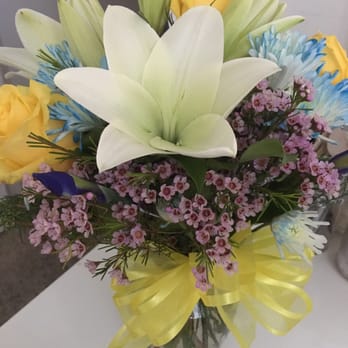 Sharar's Florist - Beautiful arrangement :) - Florists Near Me - La Habra, California Sharar's Florist - Beautiful arrangement :) - Florists Near Me - La Habra, California