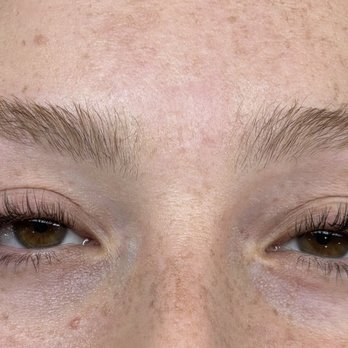 EMME Lash Bar - Natural Volume Cateye - Eyelash Service Near Me - Brookline, Massachusetts EMME Lash Bar - Natural Volume Cateye - Eyelash Service Near Me - Brookline, Massachusetts