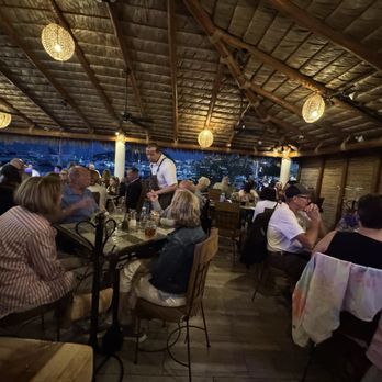 Solomon's Landing - Dining room - Seafood Near Me - Cabo San Lucas, BCS Solomon's Landing - Dining room - Seafood Near Me - Cabo San Lucas, BCS