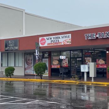Friendly's Pizza New York Style - Easy to find. - Pizza Near Me - Sanford, Florida Friendly's Pizza New York Style - Easy to find. - Pizza Near Me - Sanford, Florida