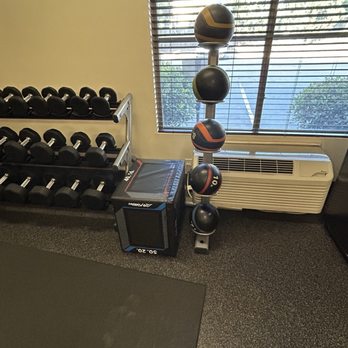 Hampton Inn San Marcos - Light medicine balls in the gym - Hotels Near Me - San Marcos, California Hampton Inn San Marcos - Light medicine balls in the gym - Hotels Near Me - San Marcos, California