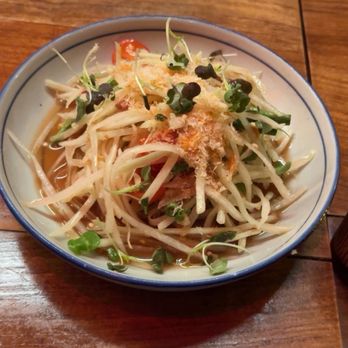 Tha Phraya - Papaya salad - Thai Near Me - New York, New York